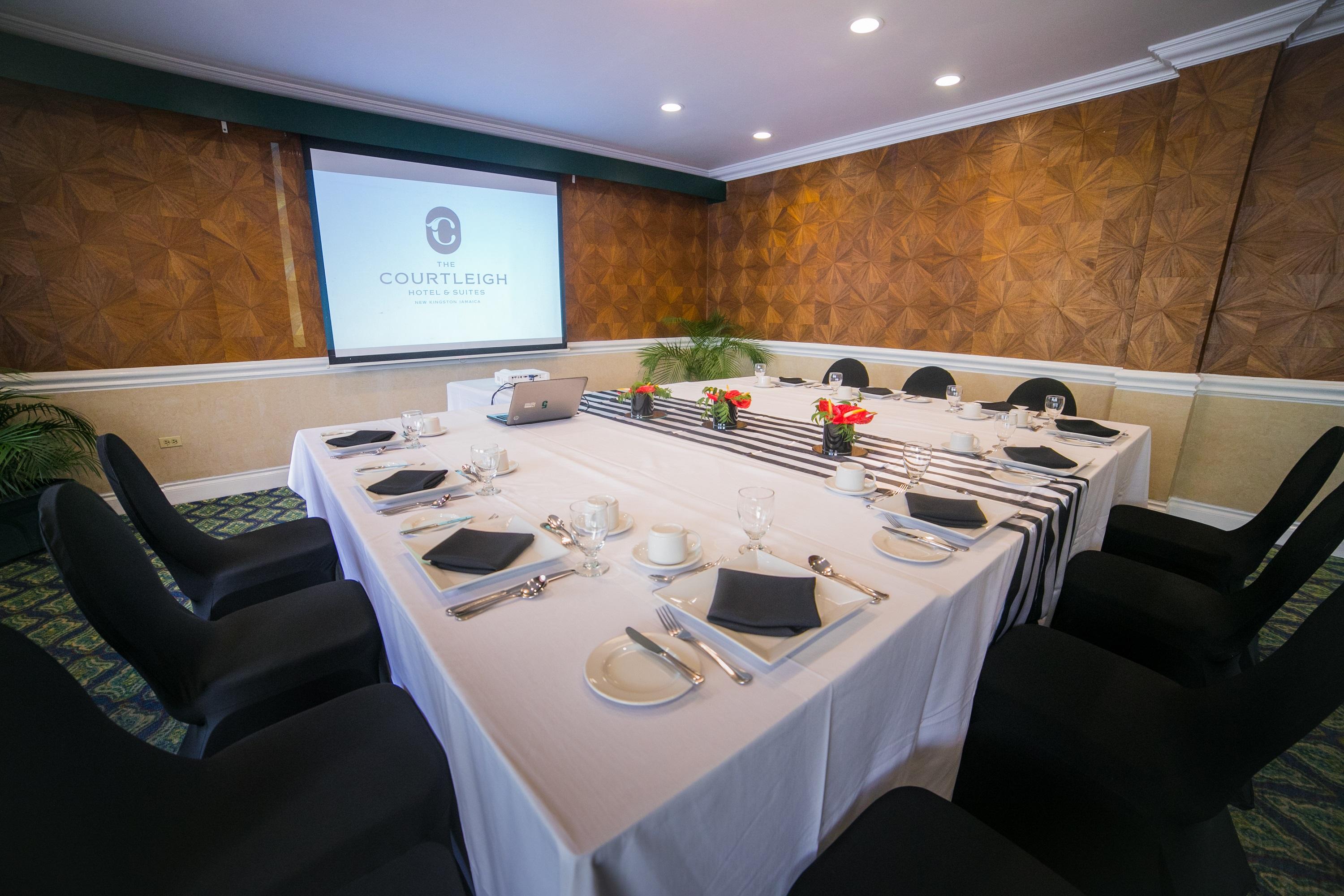 Courtleigh Hotel & Suites Κίνγκστον Εξωτερικό φωτογραφία