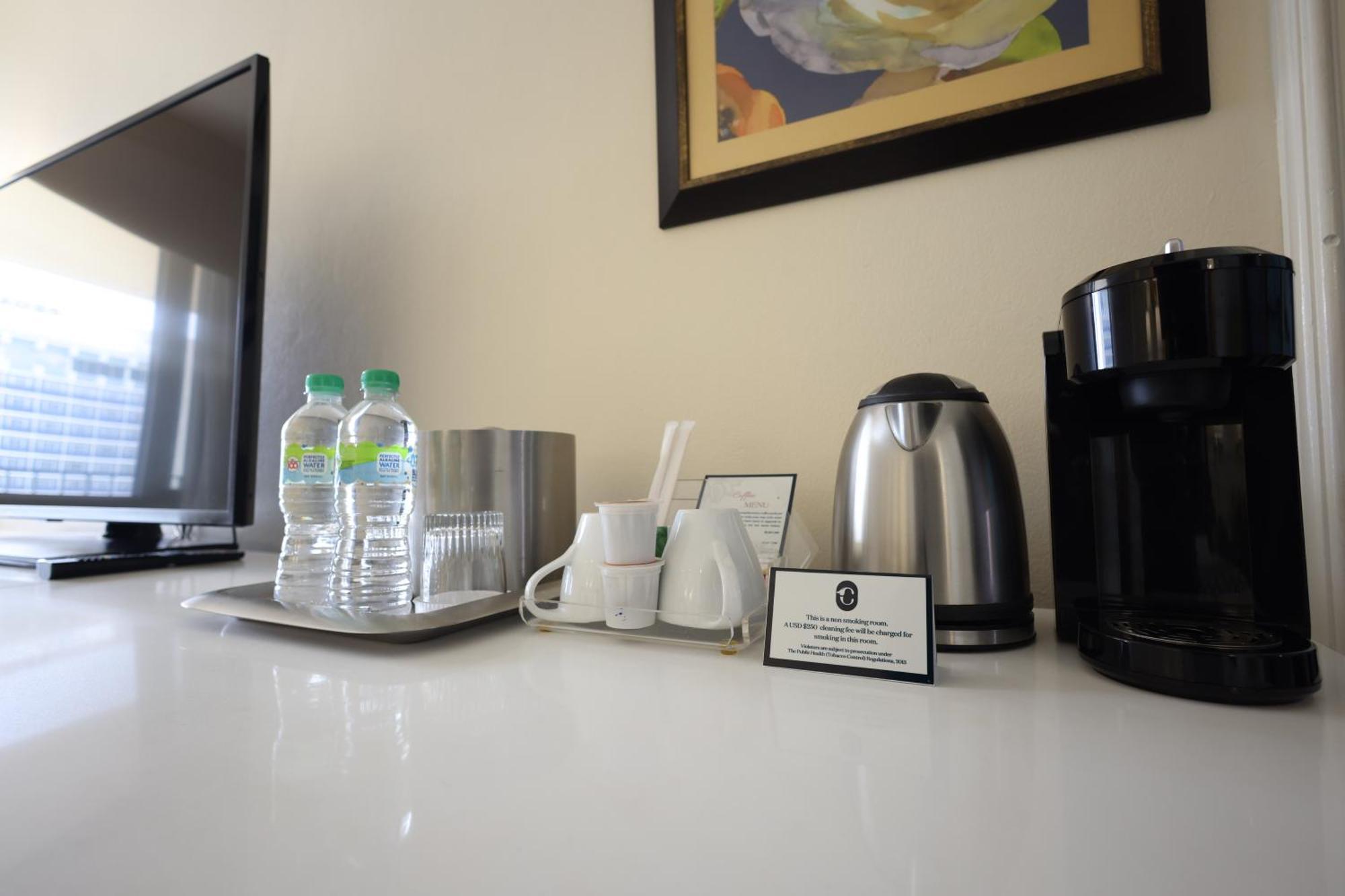 Courtleigh Hotel & Suites Κίνγκστον Εξωτερικό φωτογραφία